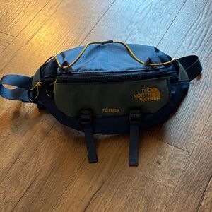 The North Face Terra Blue and Olive Belt Bag